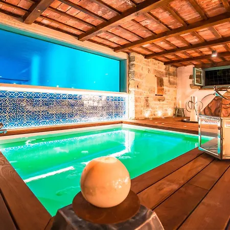 Bed & Breakfast Stancija Sancta Maria - Heritage Wellness Retreat &