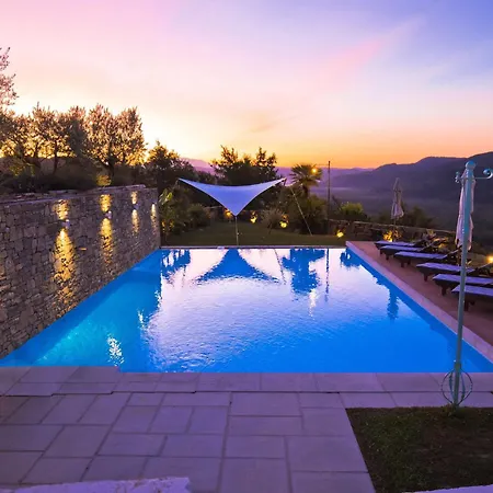 Bed & Breakfast Stancija Sancta Maria - Heritage Wellness Retreat &